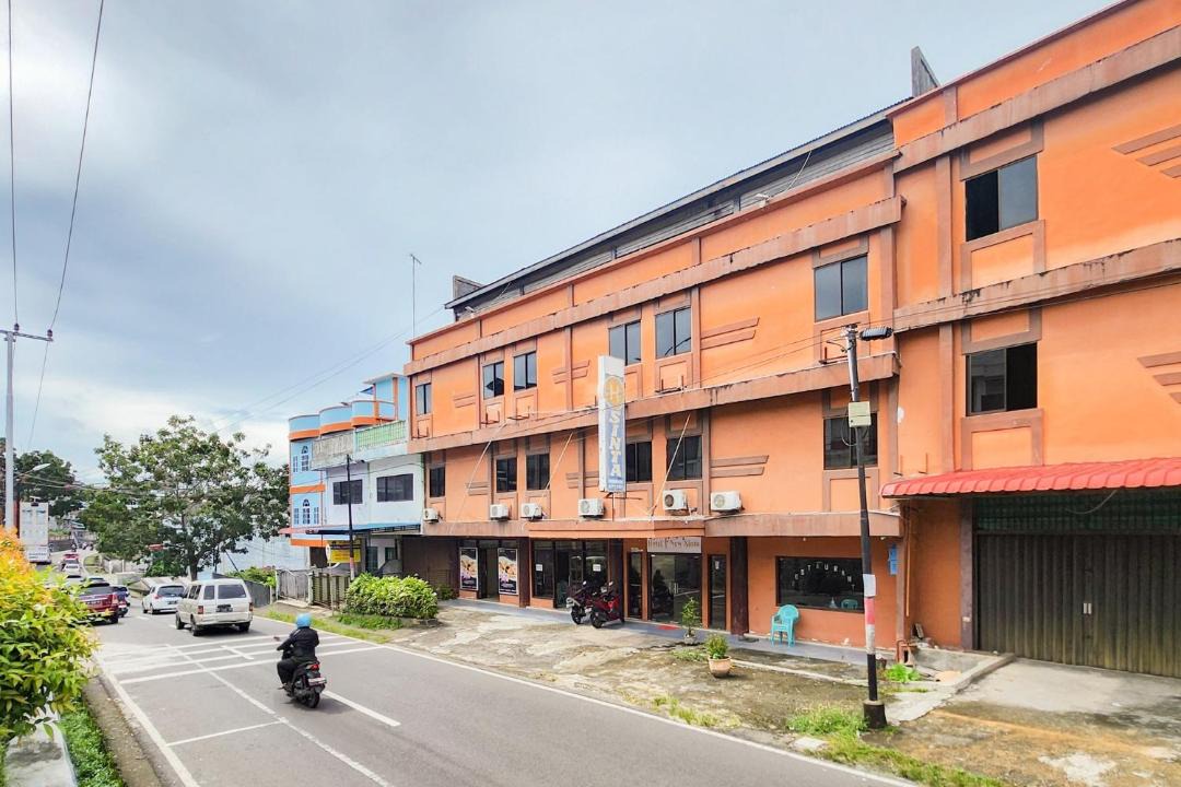 Photo of Buildings in Tanjung Pinang