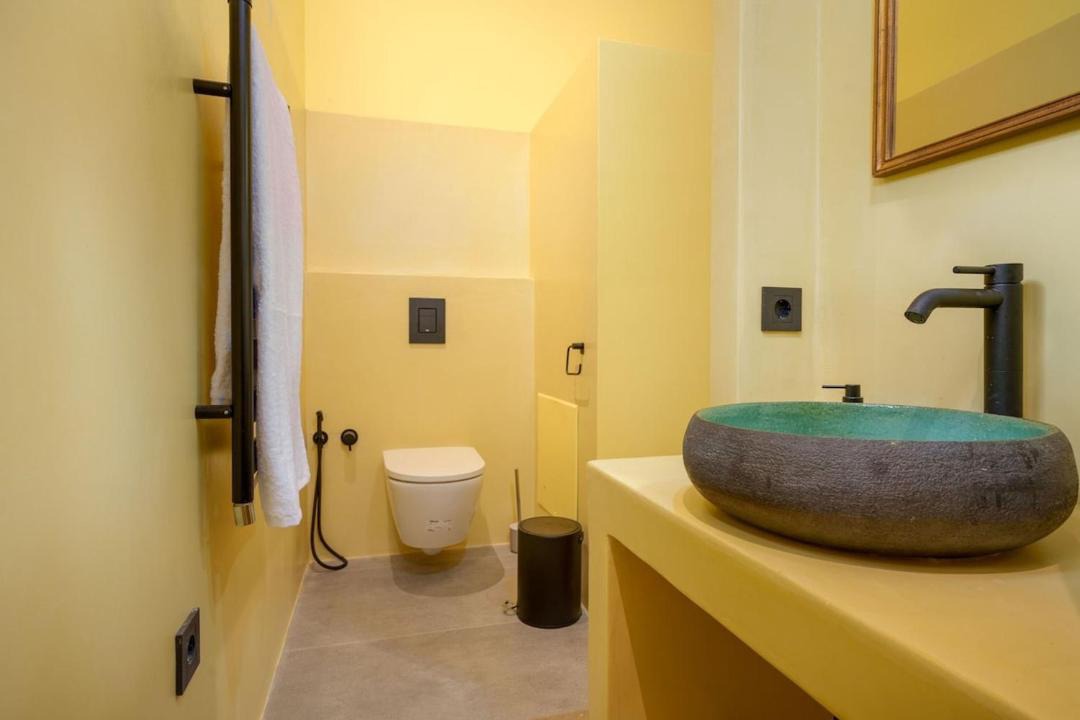 Photo of Bathroom in Kolaitis