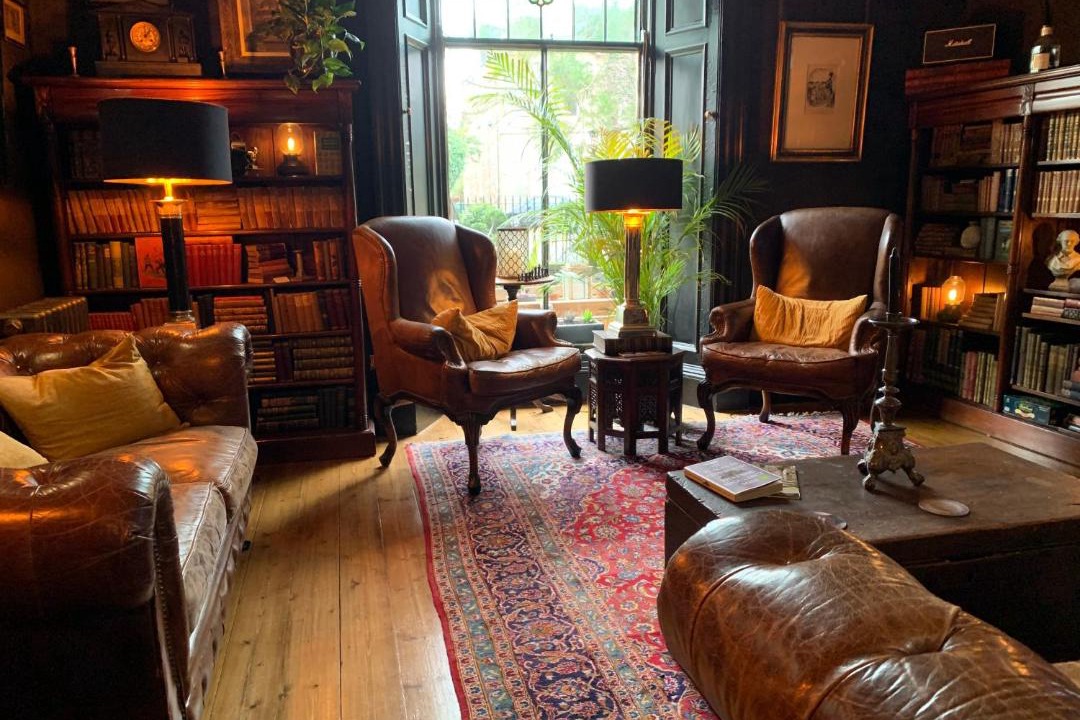 Photo of Livingroom in Newington