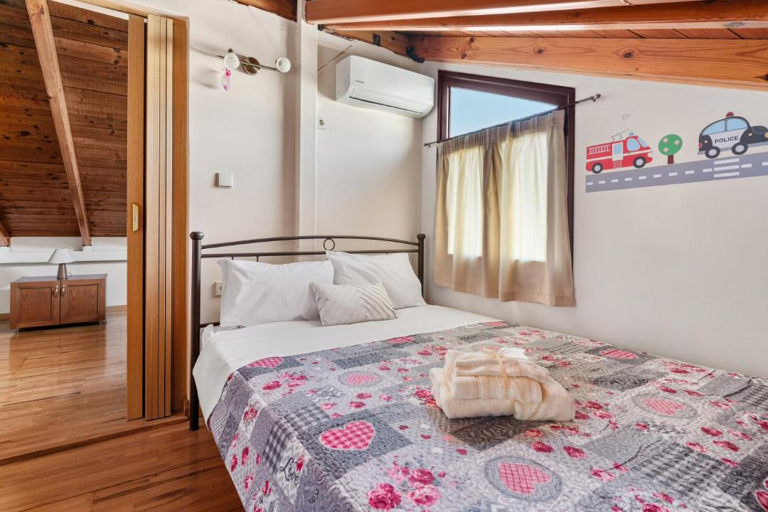 Photo of Bedroom in Aigaleo