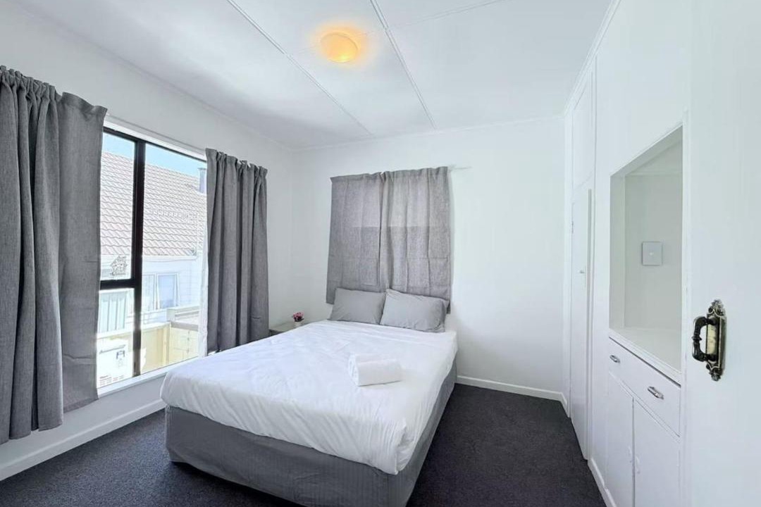 Photo of Bedroom in Fenton Street