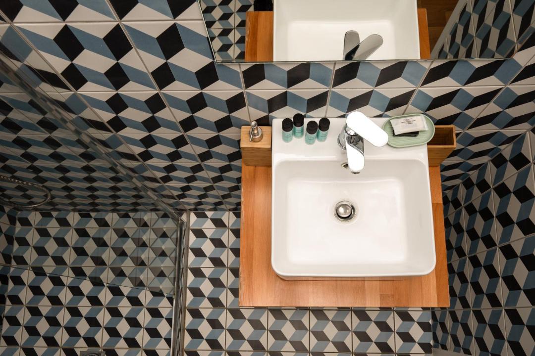 Photo of Bathroom in Kerameikos