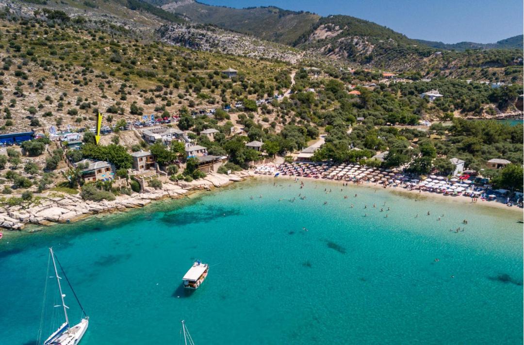 Photo of Others in Aliki