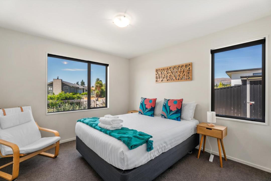 Photo of Bedroom in Albert Town