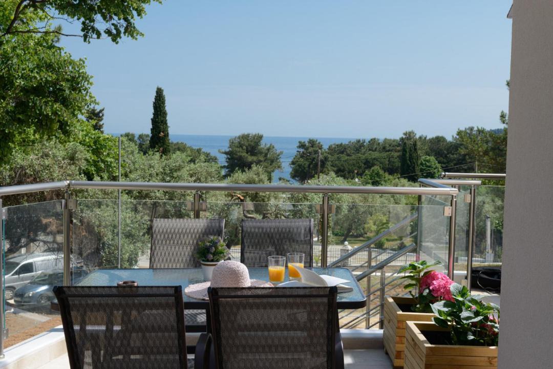 Photo of Patio Balcony in Koinira