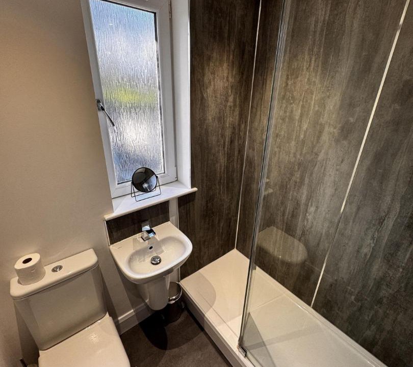 Photo of Bathroom in Kelty