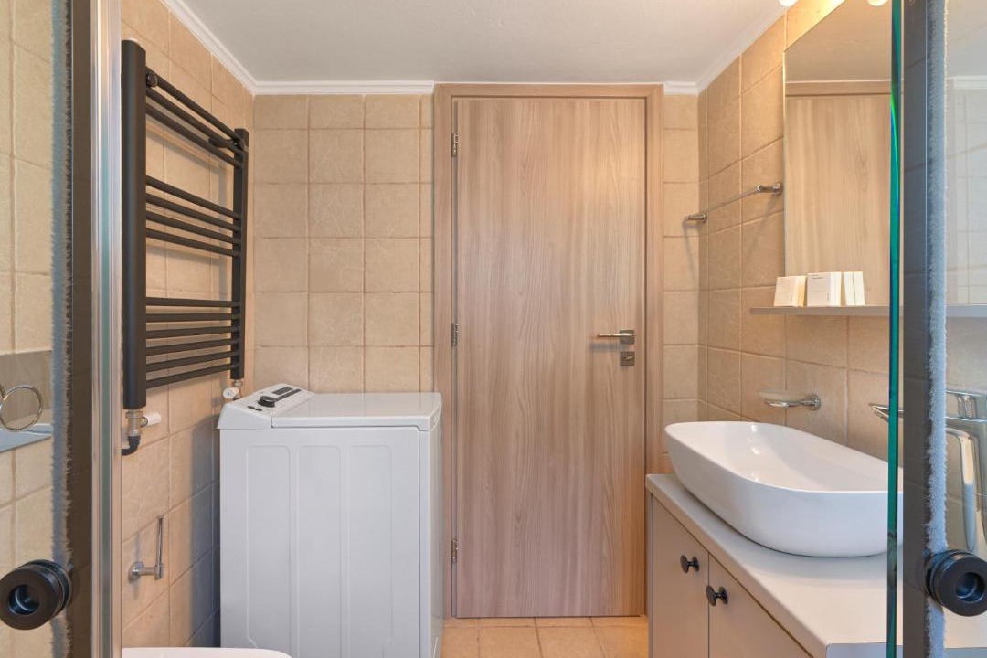 Photo of Bathroom in Elliniko-Argyroupoli