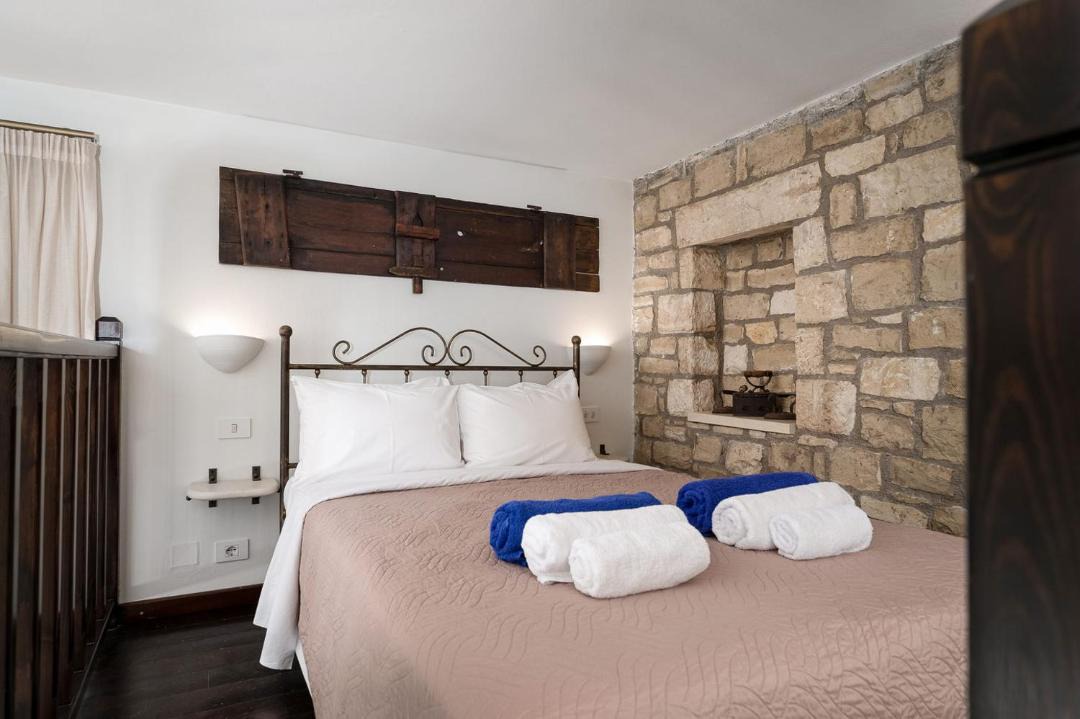 Photo of Others in Kamilari