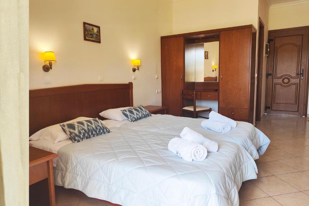 Photo of Bedroom in Agios Stefanos Avliotes