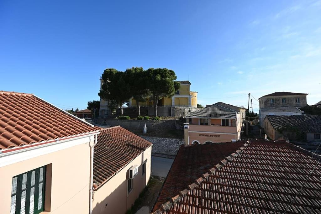 Photo of Others in Molos