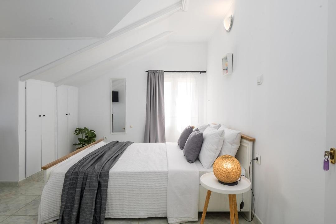 Photo of Others in Lakithra