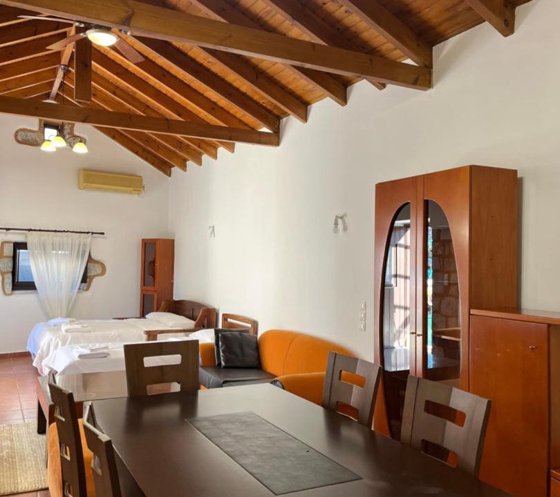 Photo of Others in Omales