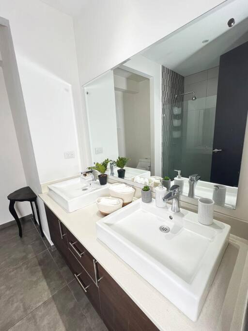 Photo of Bathroom in Santa Ana