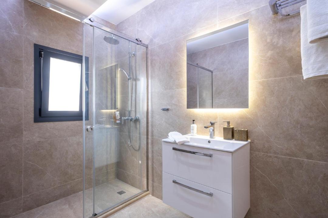 Photo of Bathroom in Asini