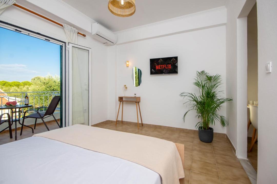 Photo of Others in Kavos