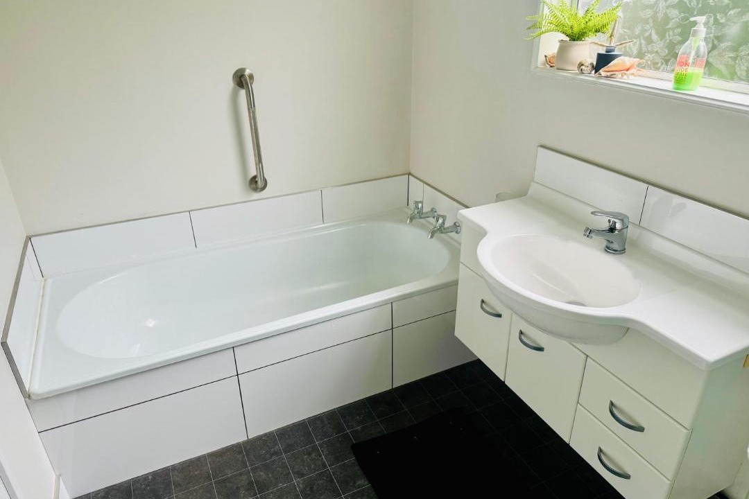 Photo of Bathroom in Oamaru