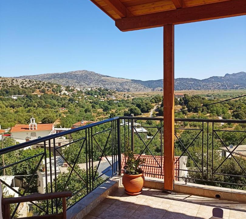Photo of Patio Balcony in Tzermiado