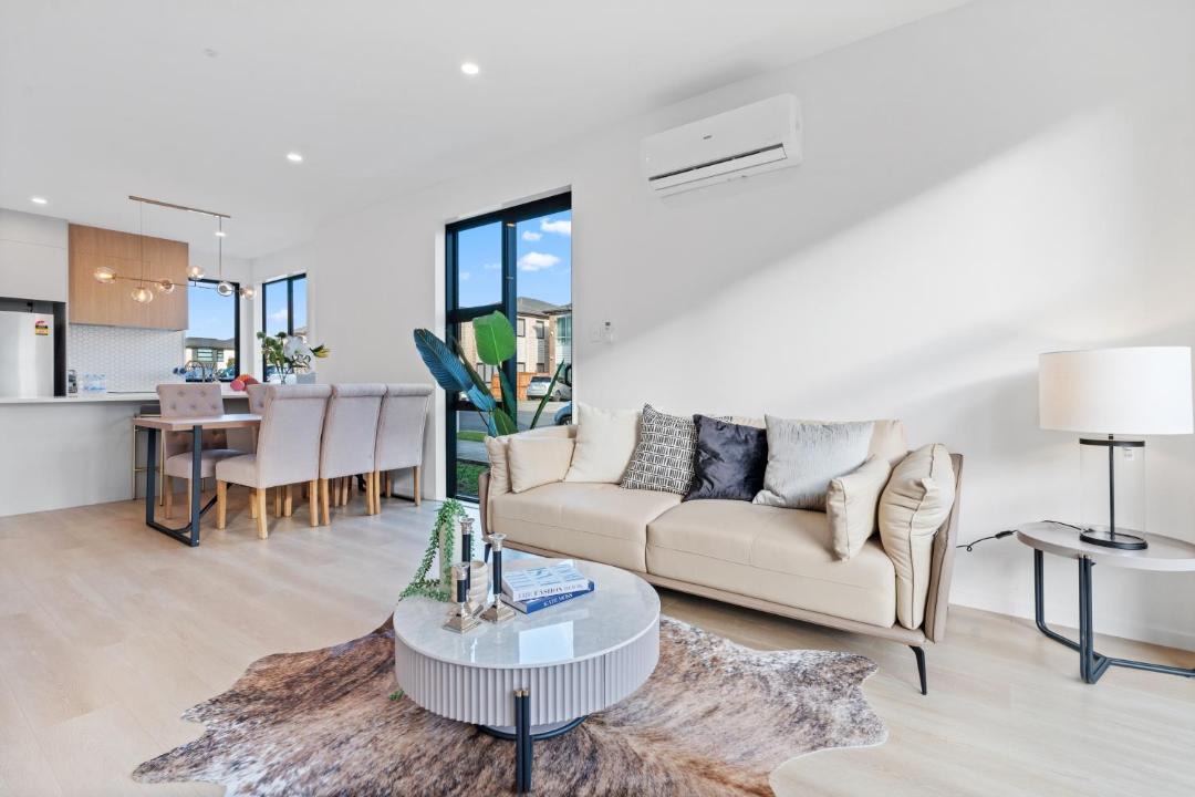 Photo of Livingroom in Flat Bush