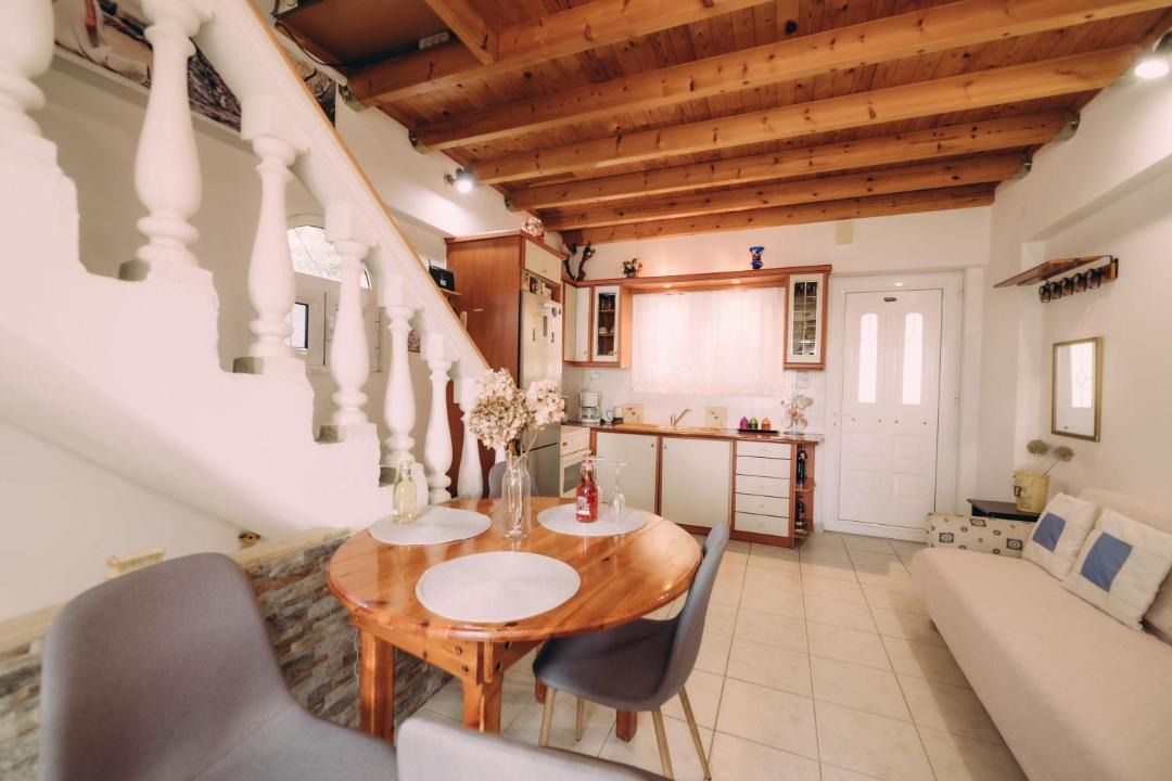 Photo of Livingroom in Archaia Olympia