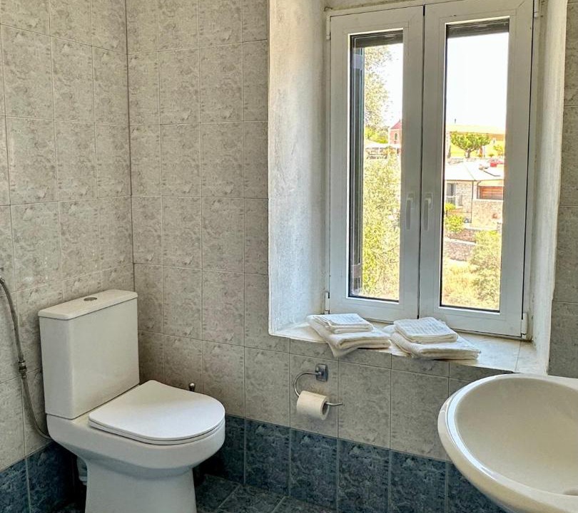 Photo of Bathroom in Katomerion
