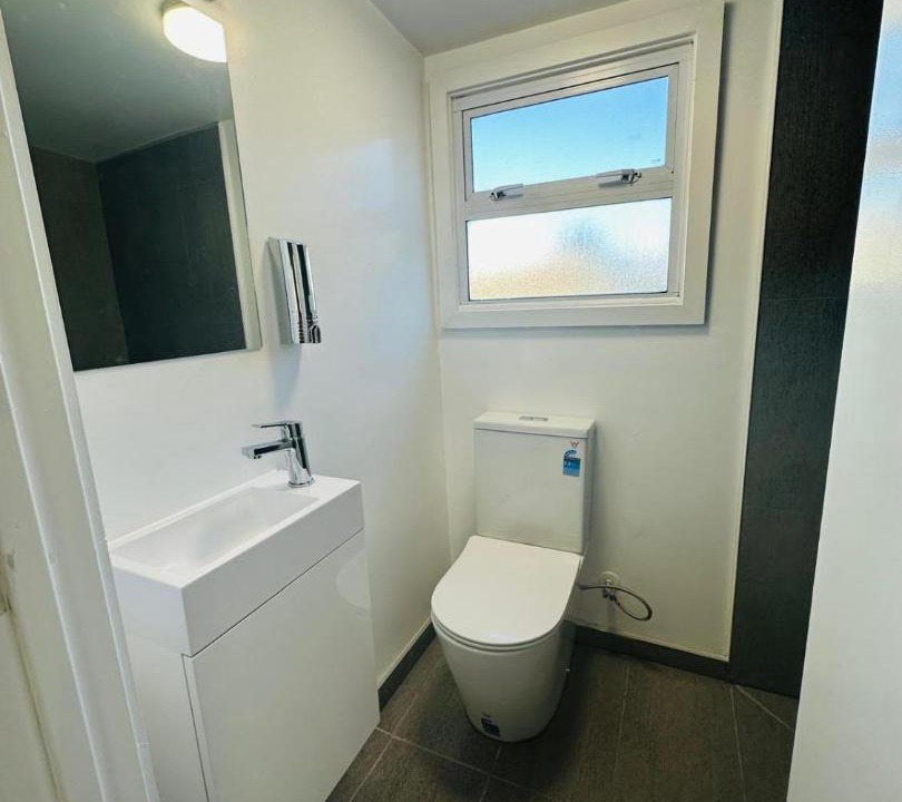 Photo of Bathroom in Redwood