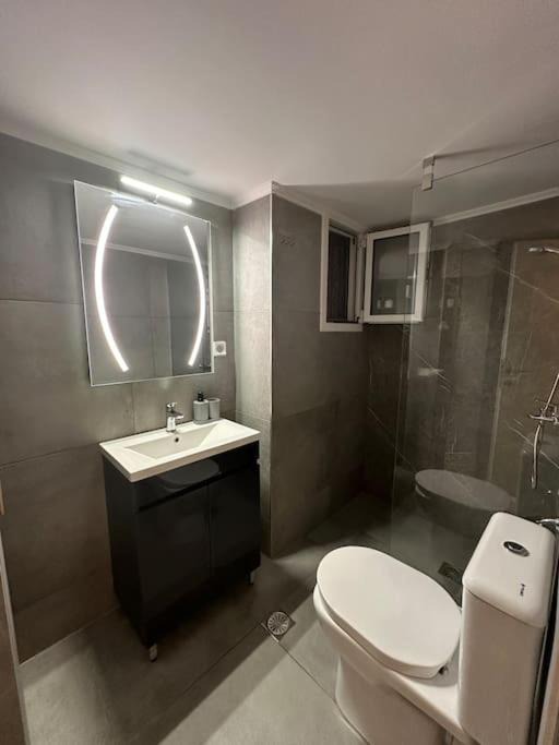 Photo of Bathroom in Ano Patisia