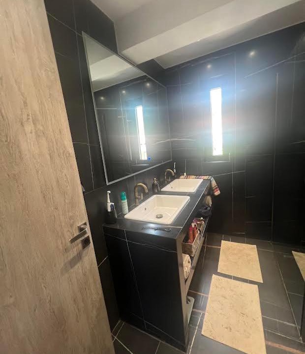 Photo of Bathroom in Kamarina