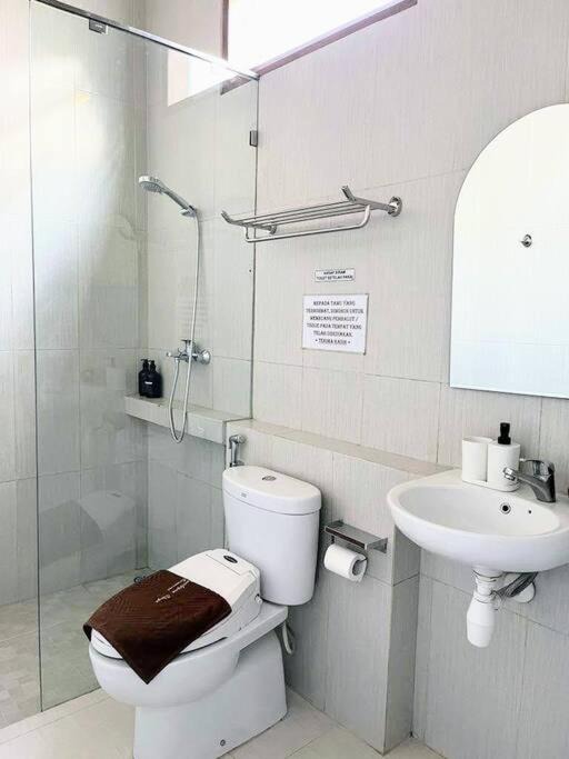 Photo of Bathroom in Parongpong