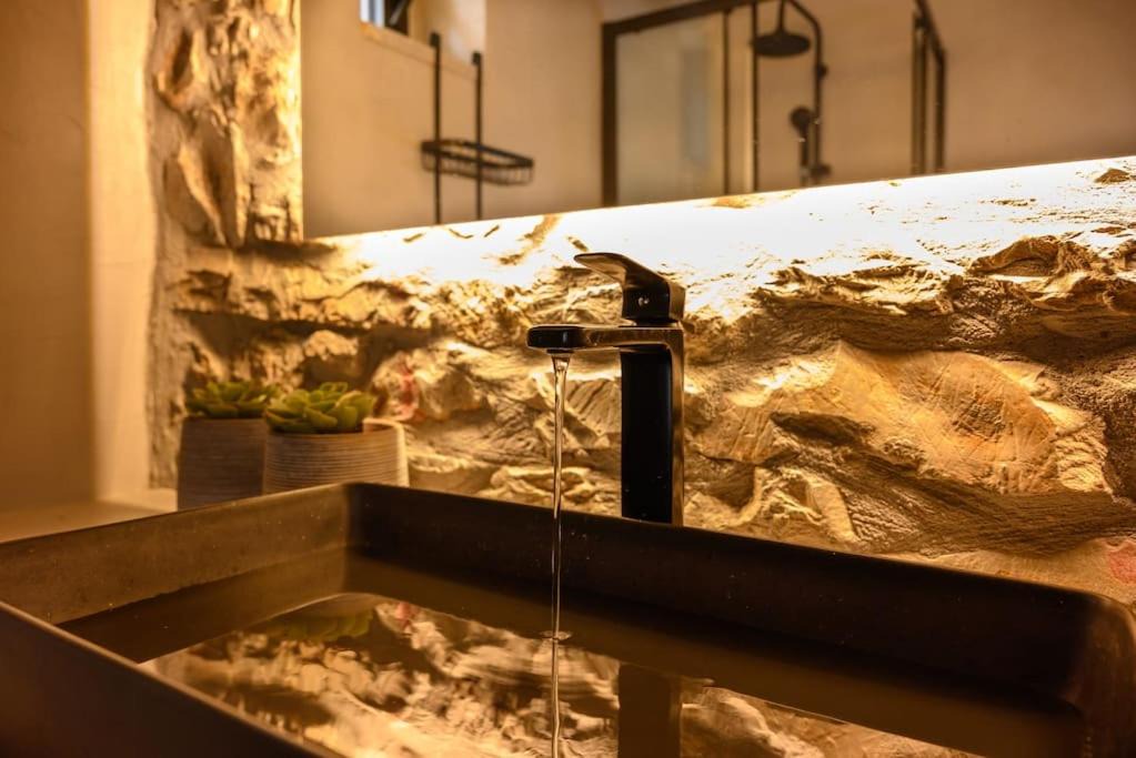 Photo of Bathroom in Kounelion