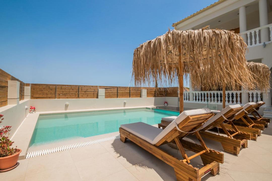 Photo of Patio Balcony in Alonia