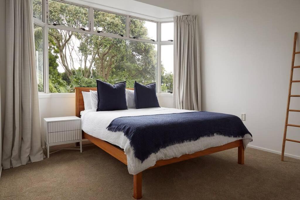 Photo of Bedroom in Karaka
