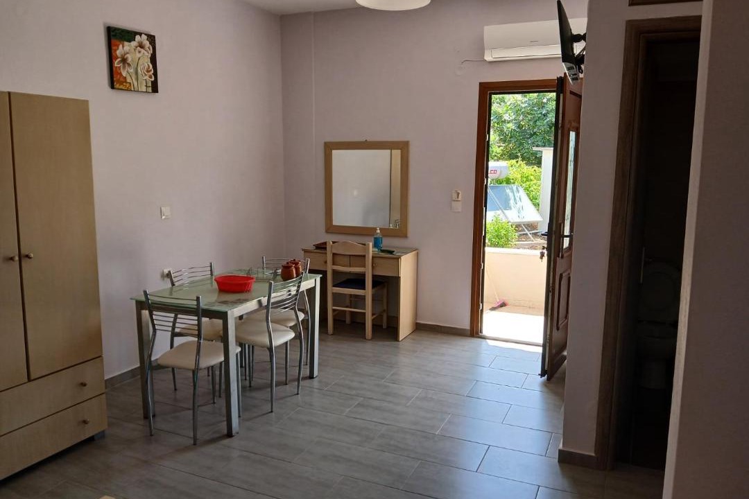 Photo of Others in Anaxos