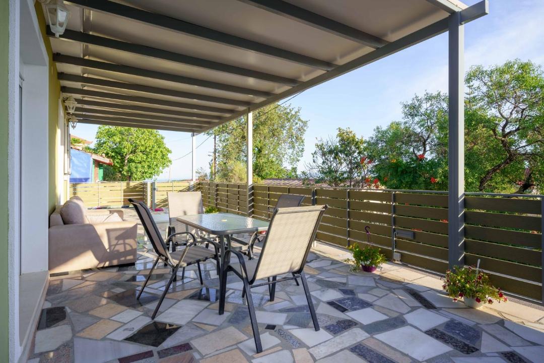 Photo of Patio Balcony in Valerianos