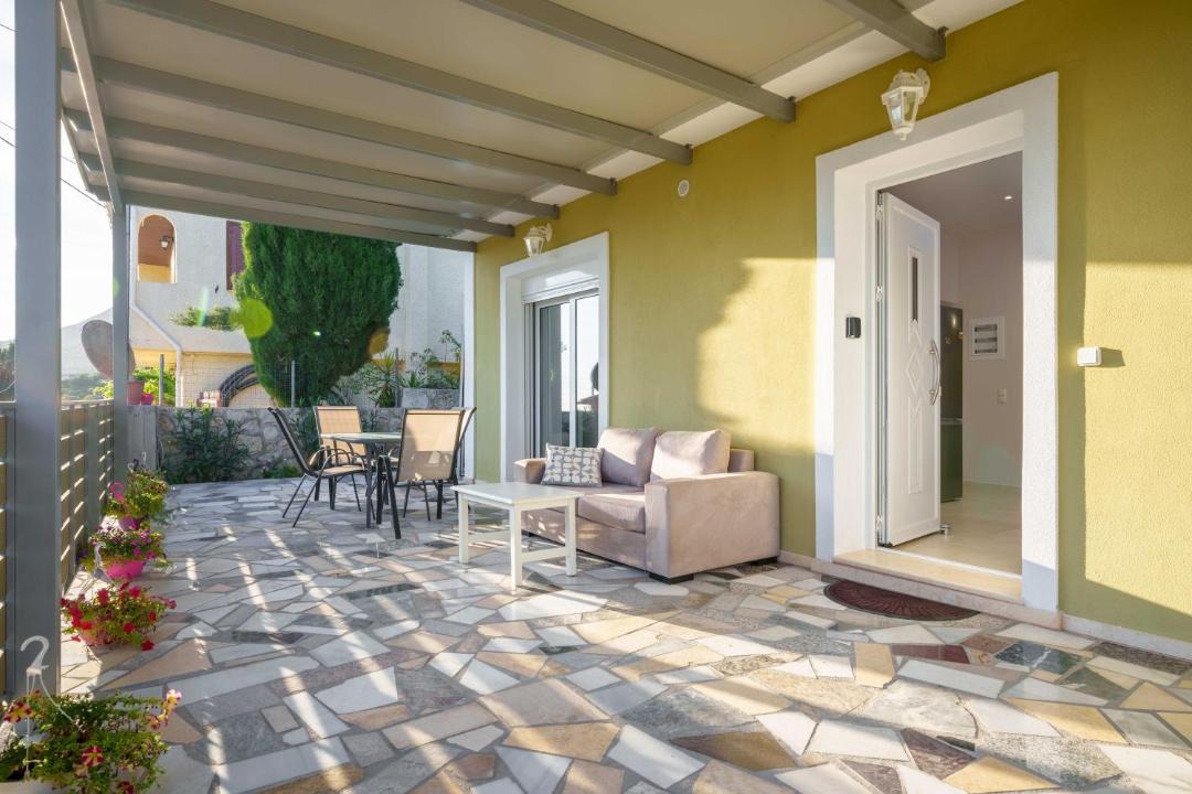 Photo of Patio Balcony in Valerianos