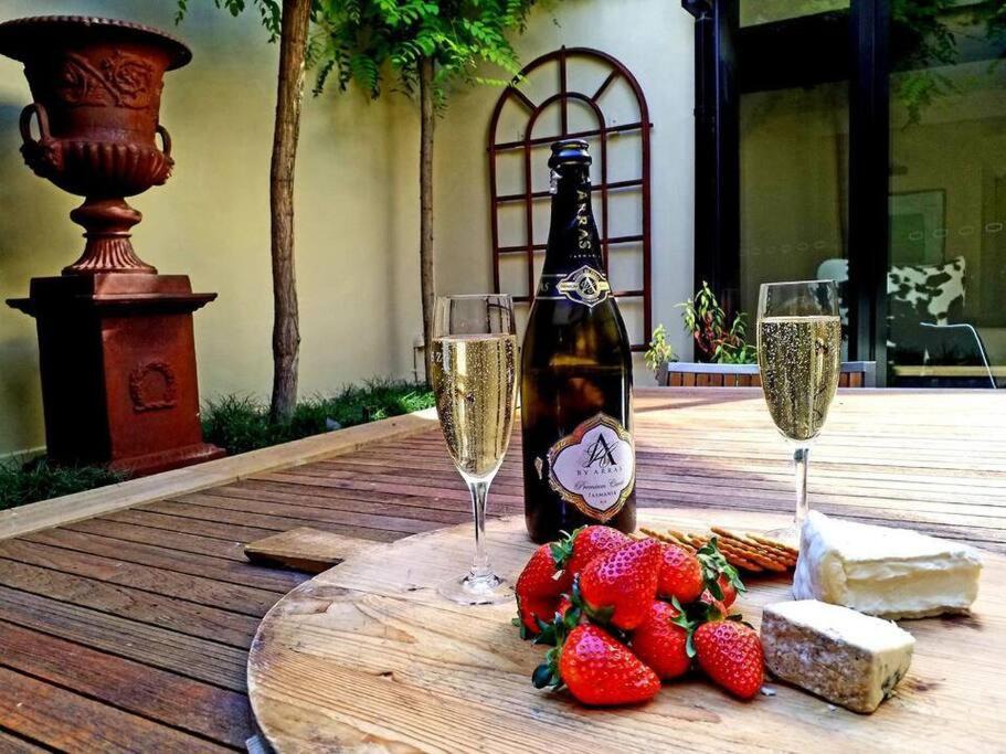 Photo of Patio Balcony in Hobart Central Business District