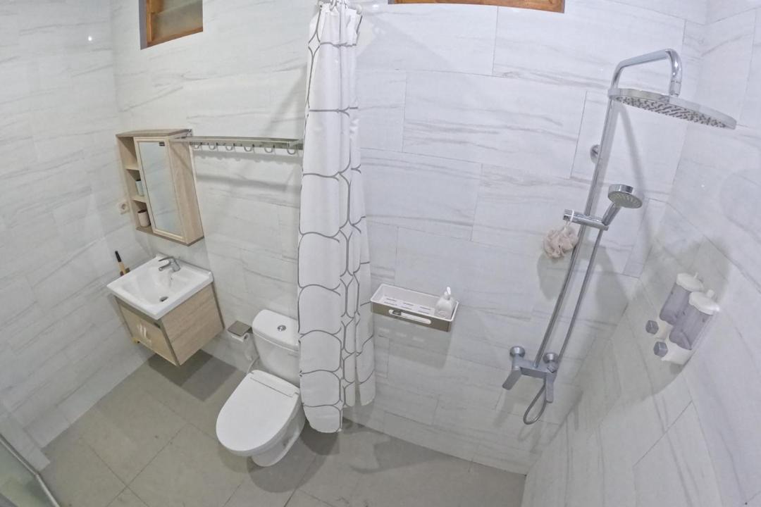Photo of Bathroom in Balecatur