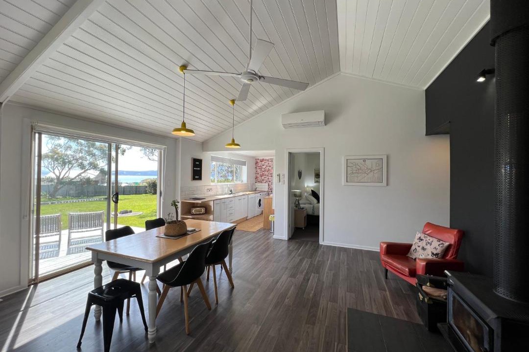 Photo of Livingroom in Alonnah