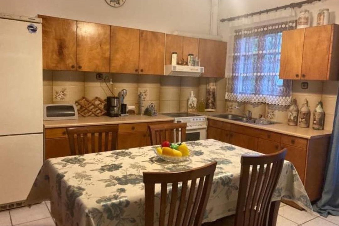 Photo of Kitchen in Lokroi