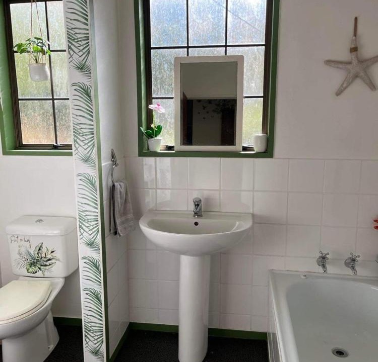 Photo of Bathroom in Broadlands Forest
