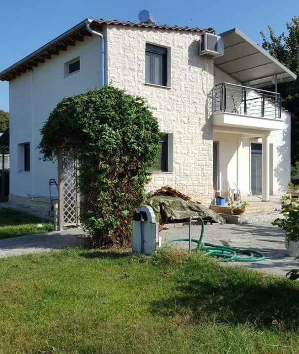 Photo of Buildings in Drama
