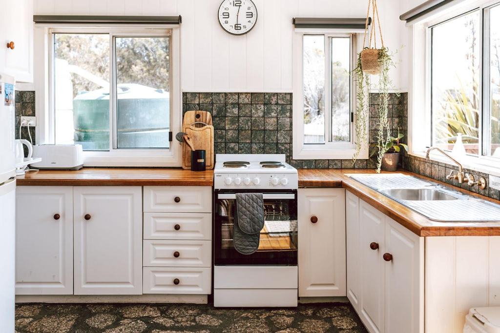Photo of Kitchen in Binalong Bay