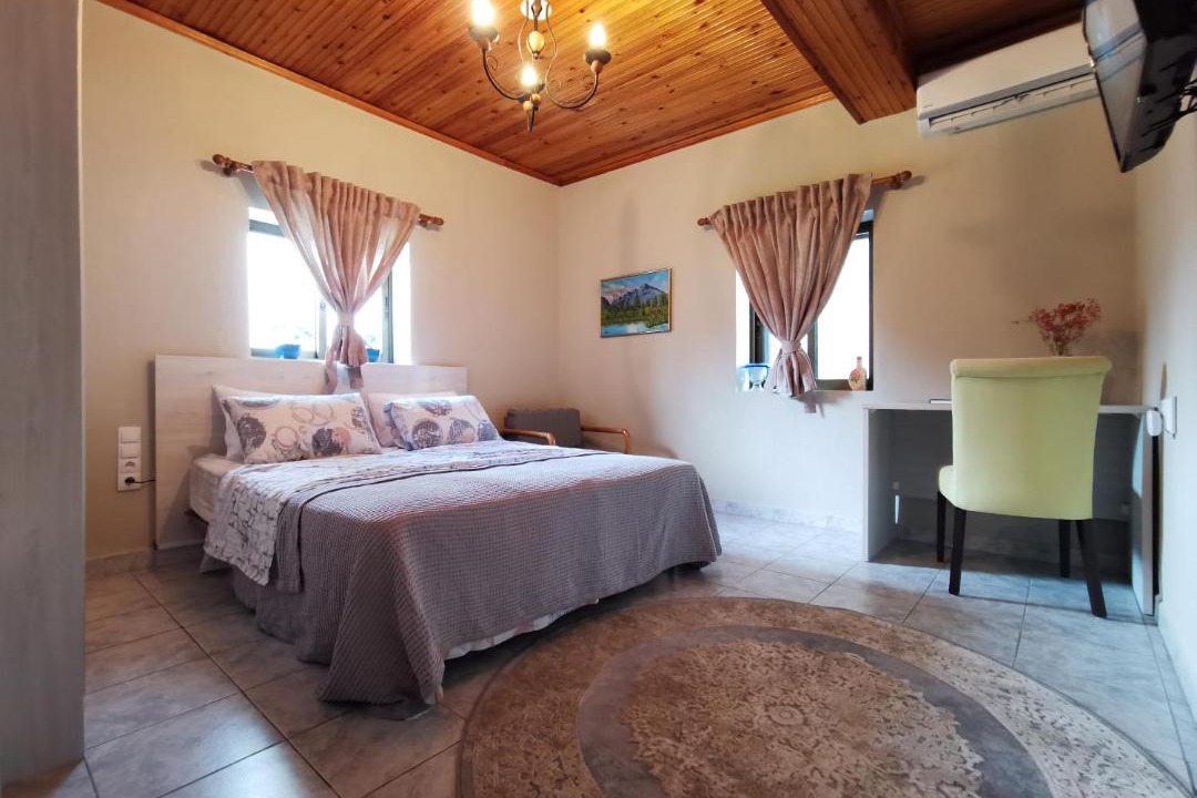 Photo of Bedroom in Exaplatanos