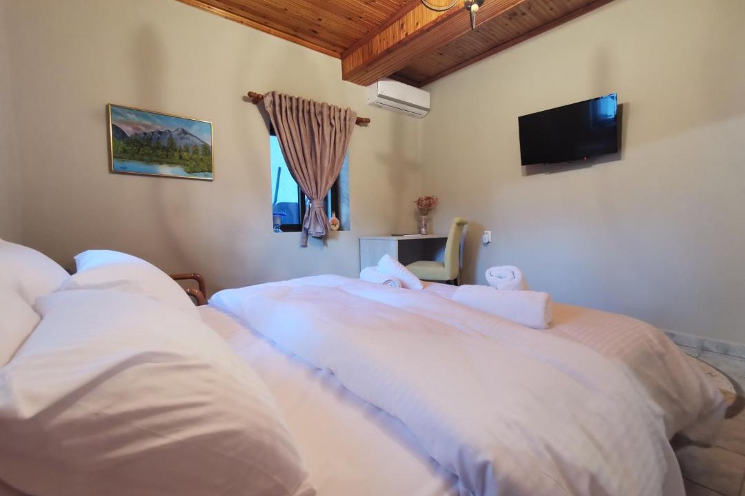 Photo of Bedroom in Exaplatanos