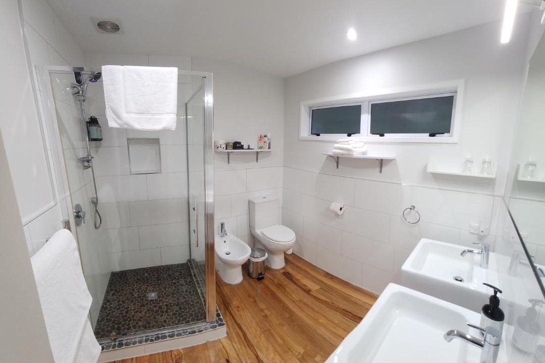 Photo of Bathroom in Russell