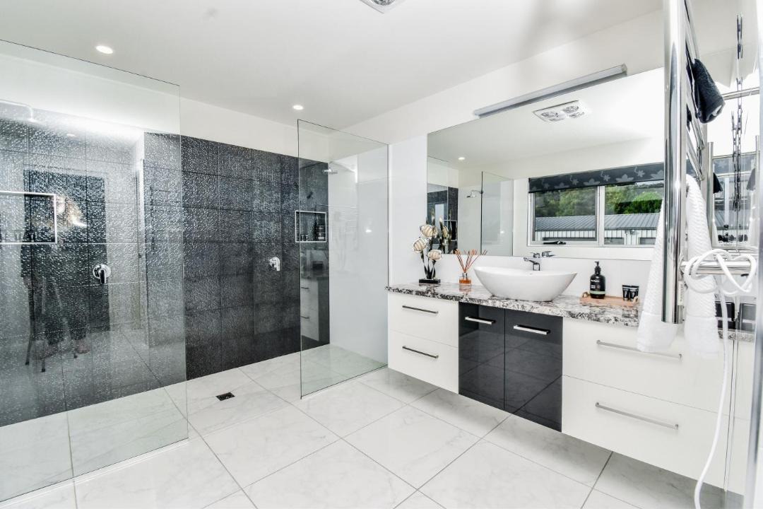 Photo of Bathroom in Clarence Point