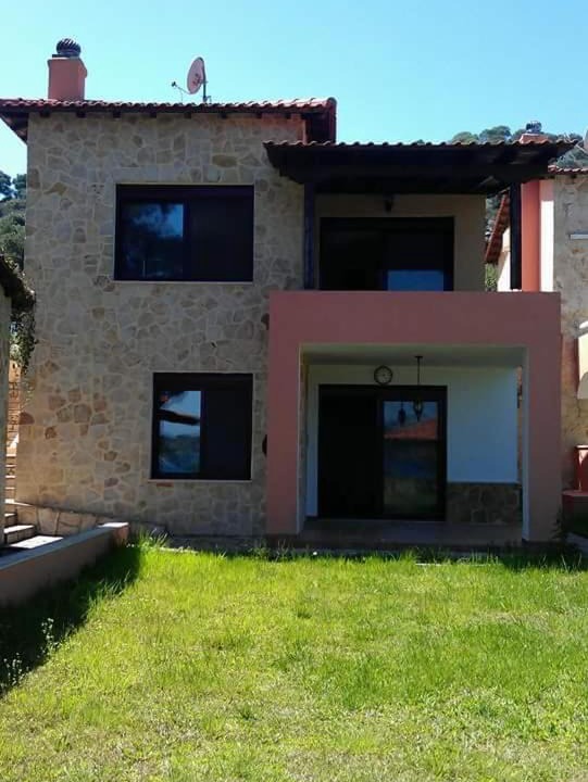 Photo of Buildings in Sithonia