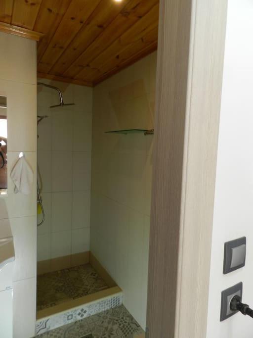 Photo of Bathroom in Mili