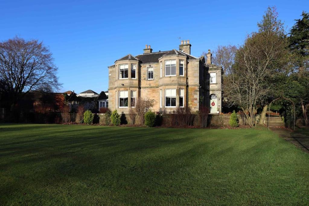 Photo of Buildings in Cupar
