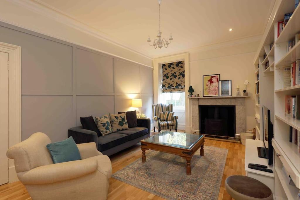 Photo of Livingroom in Cupar