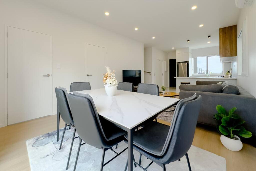 Photo of Livingroom in Papakura